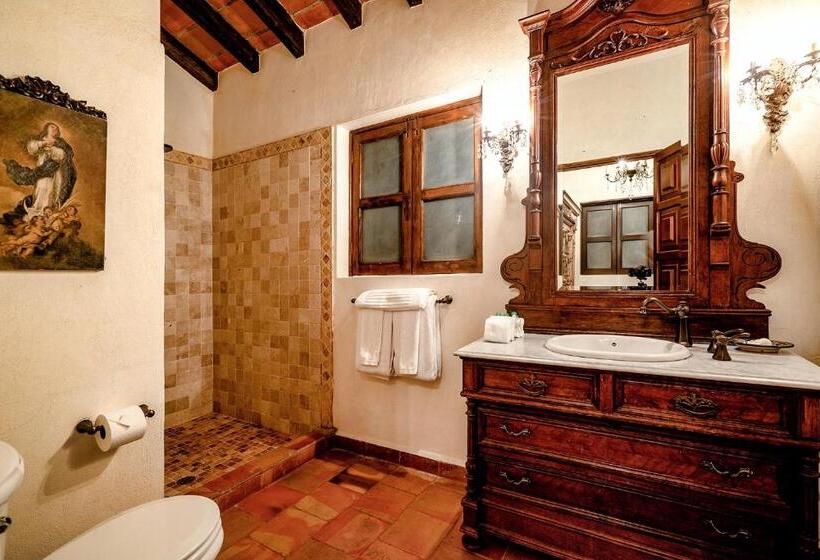 Mastersvit, Hacienda San Angel