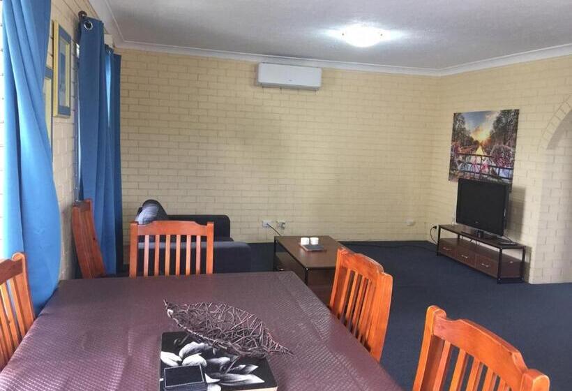 Economy Apartment 2 Schlafzimmer, Harbour Side Resort