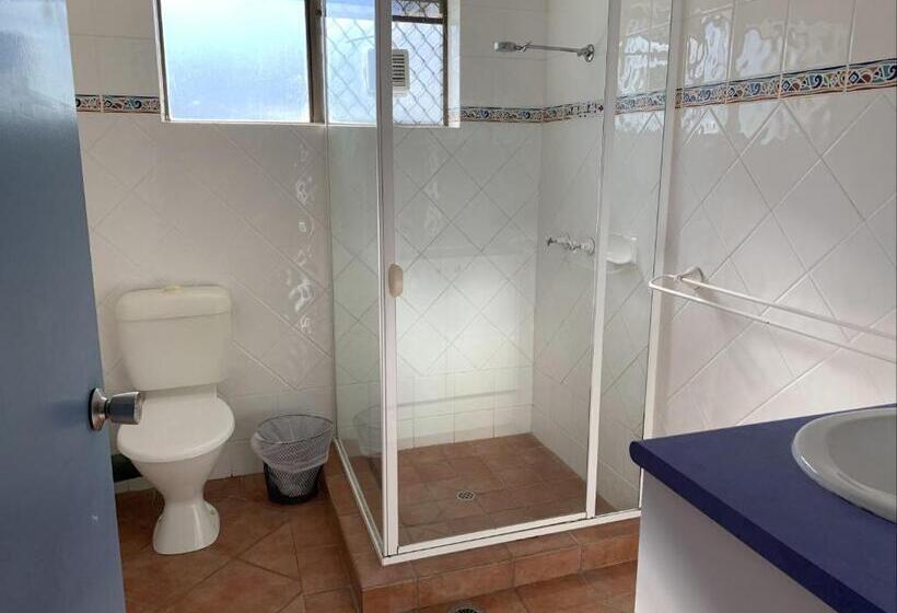 Апартаменты Economy 2 Спальни, Harbour Side Resort