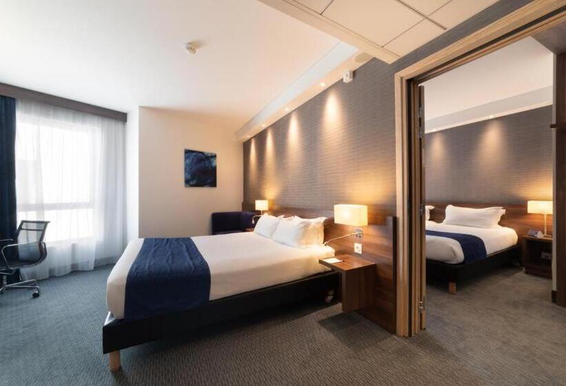 Номер Стандарт Адаптированный для Инвалидов, Holiday Inn Express Toulon Est, An Ihg