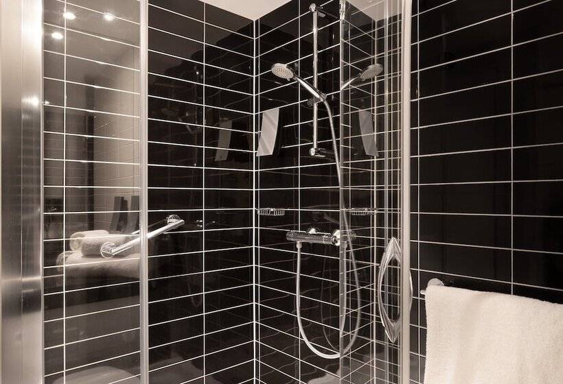 Номер Стандарт, Holiday Inn Express Toulon Est, An Ihg