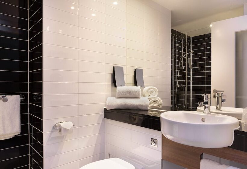 Номер Стандарт, Holiday Inn Express Toulon Est, An Ihg