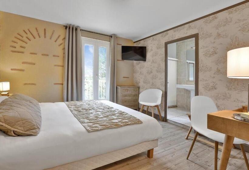 Номер Стандарт Трехместный, Hôtel La Verperie