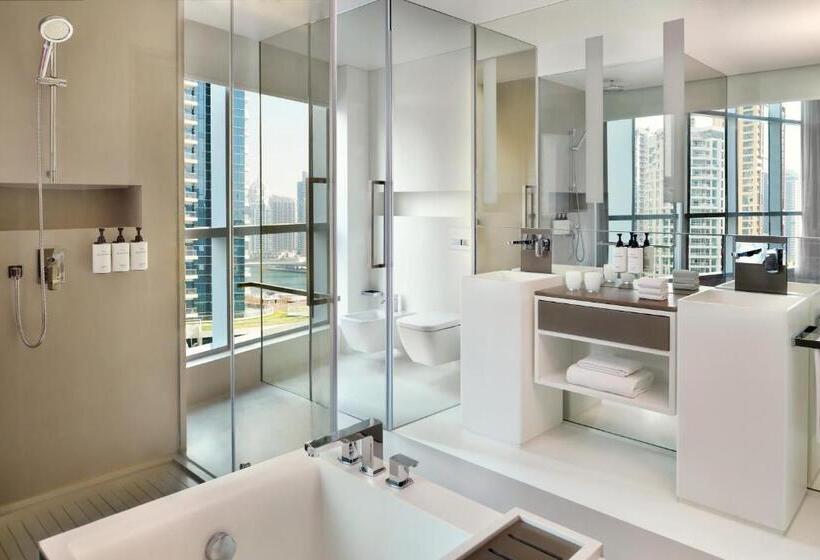 带大床的经典房间, Intercontinental Dubai Marina, An Ihg