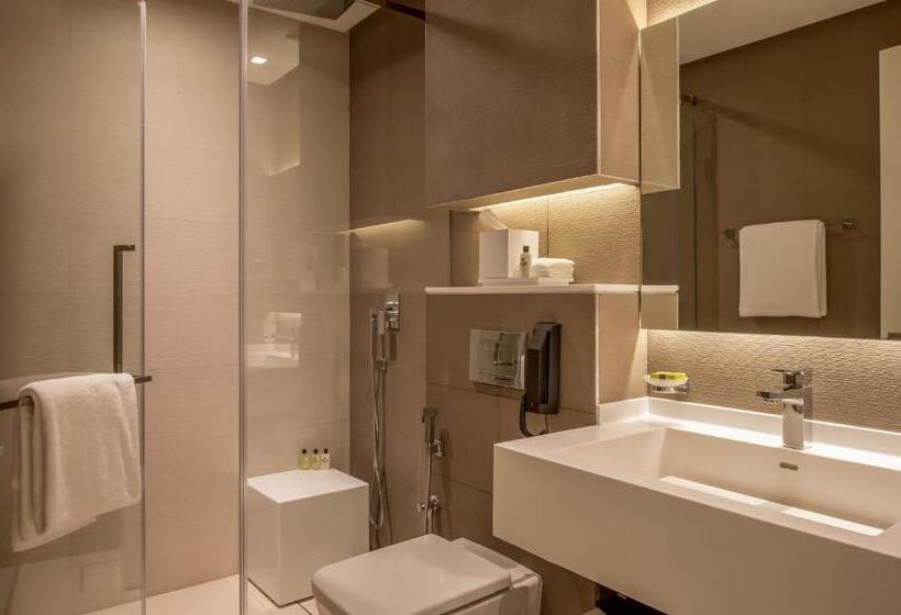 带大床的标准间, Intercontinental Dubai Marina, An Ihg