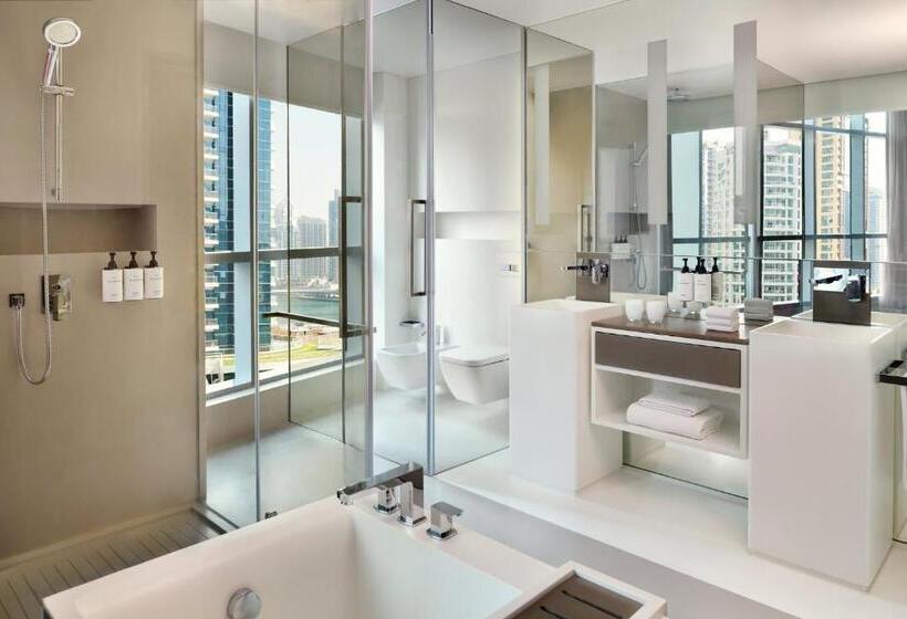 Classic room with balcony, Intercontinental Dubai Marina, An Ihg