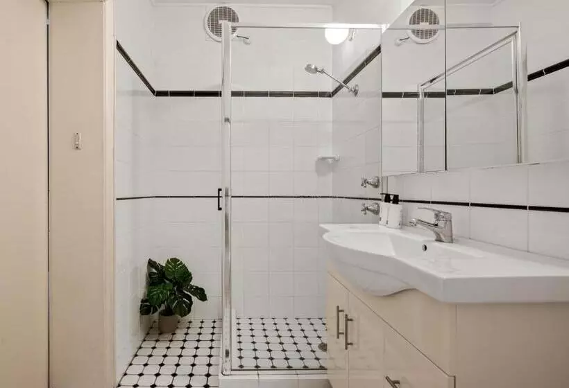 キングサイズベッドのスタンダードルーム, The Metropole Guest House Katoomba