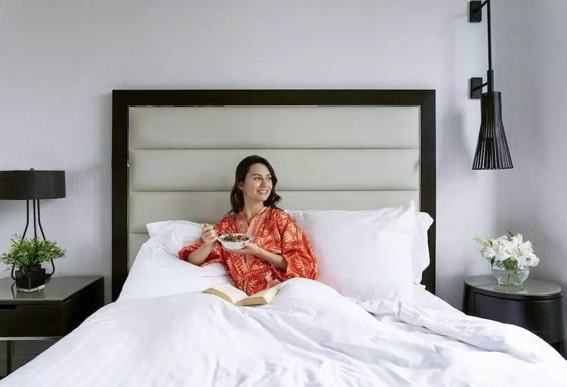 オーシャンビュースーペリアールーム, Mövenpick Istanbul Hotel Golden Horn