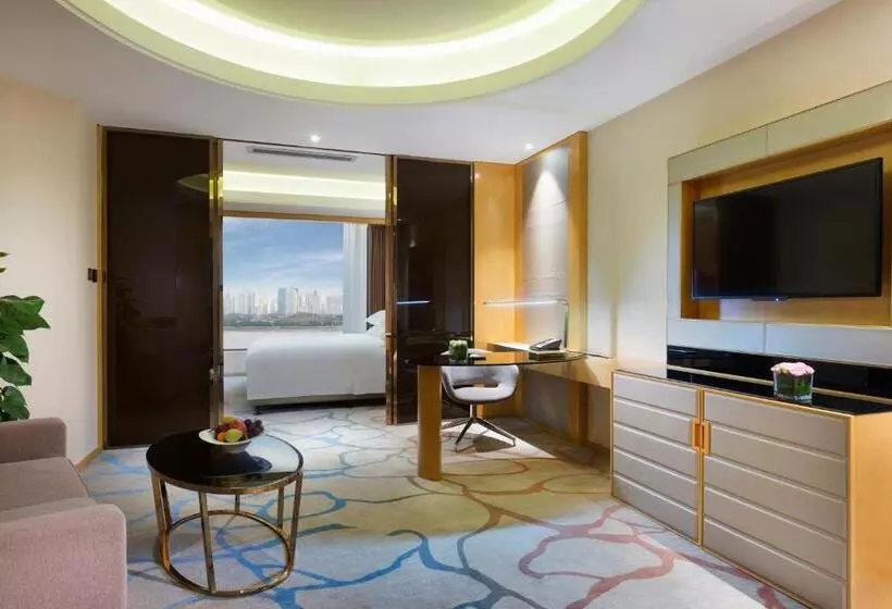 キングサイズベッドのデラックススイート, Pullman Wenzhou