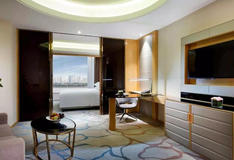 キングサイズベッドのデラックススイート, Pullman Wenzhou