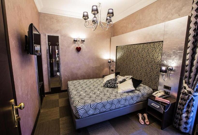 חדר דלוקס, Romano