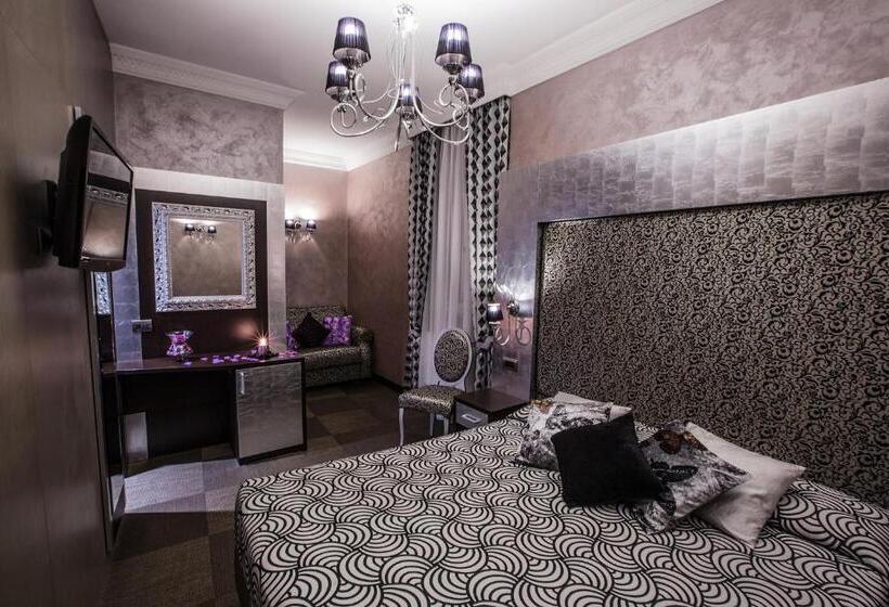 חדר דלוקס, Romano