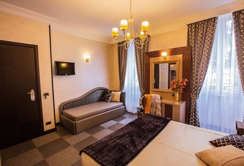 חדר סופריור לשלושה, Romano