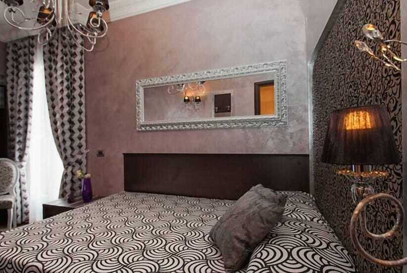 חדר דלוקס, Romano