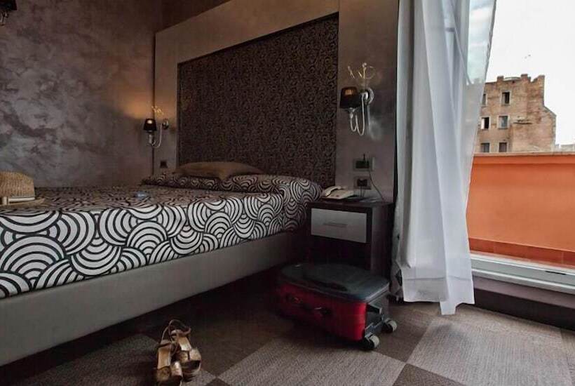 חדר דלוקס, Romano