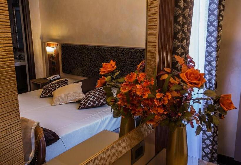 חדר סופריור, Romano