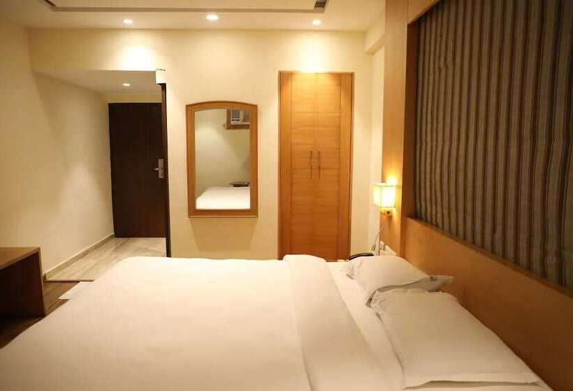 デラックスルーム, Mount Manor