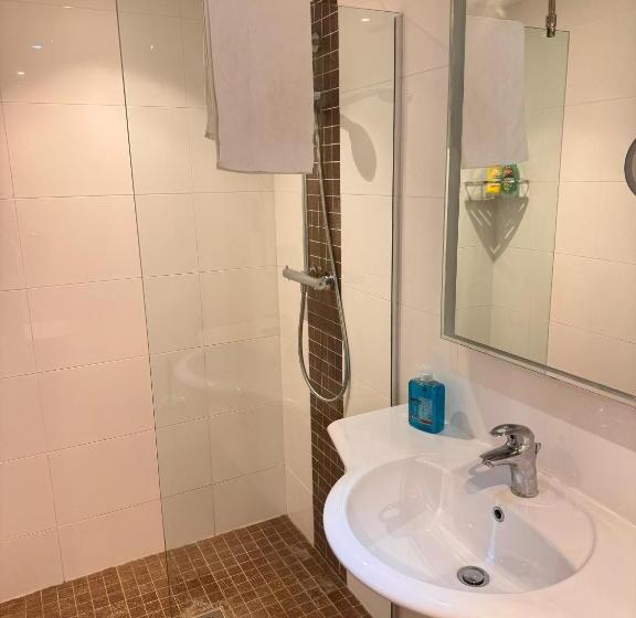 Номер Стандарт, Villare Hitchin Town Centre