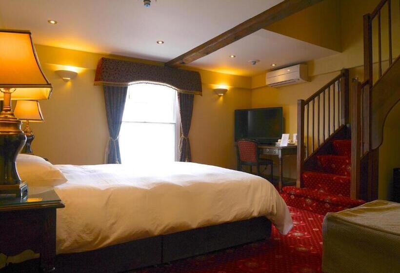 Семейный Номер, Villare Hitchin Town Centre