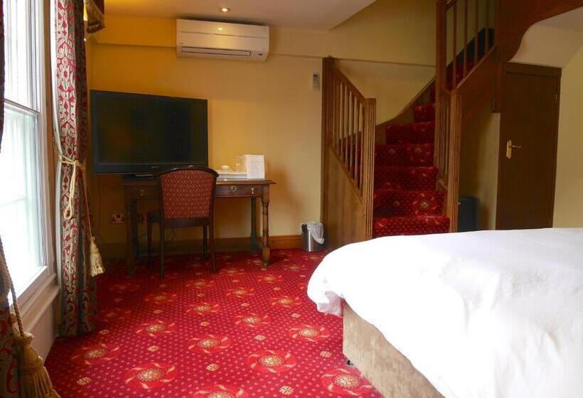 Семейный Номер, Villare Hitchin Town Centre