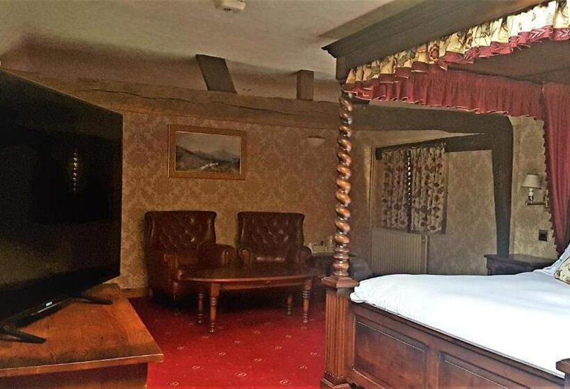 Полулюкс Повышенной Комфортности, Villare Hitchin Town Centre