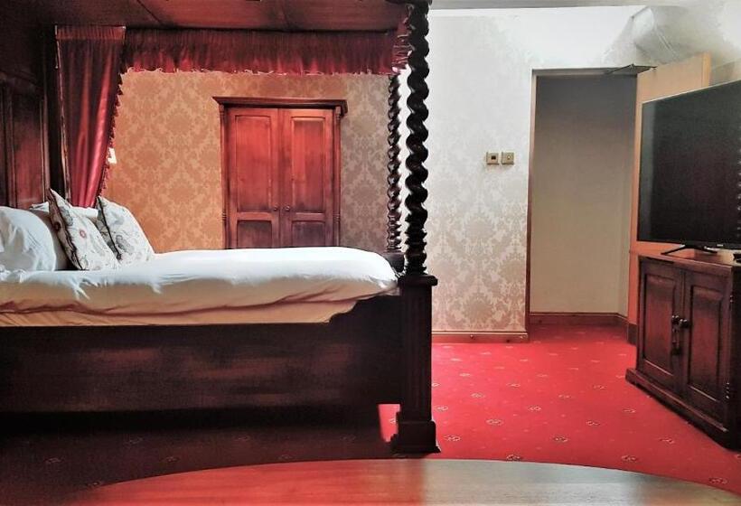 Полулюкс Повышенной Комфортности, Villare Hitchin Town Centre