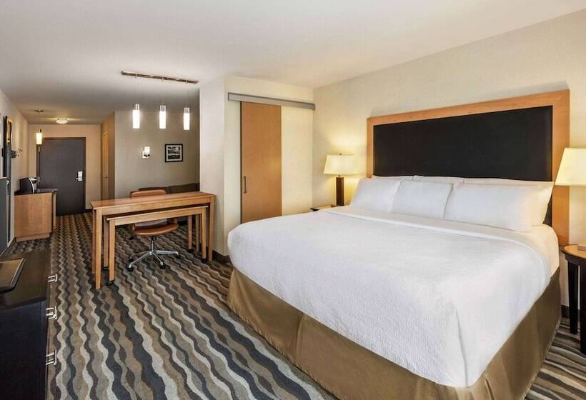 디럭스 스위트, Wyndham Avon