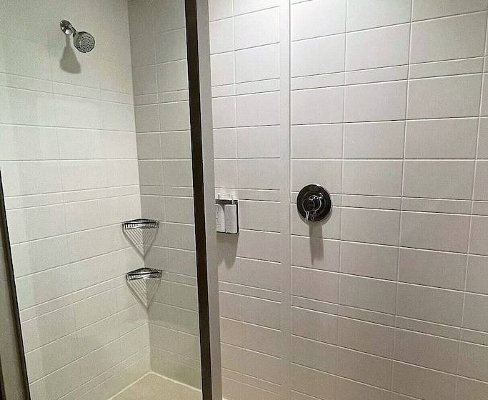 סוויטת 2 חדרי שינה, Wyndham Avon