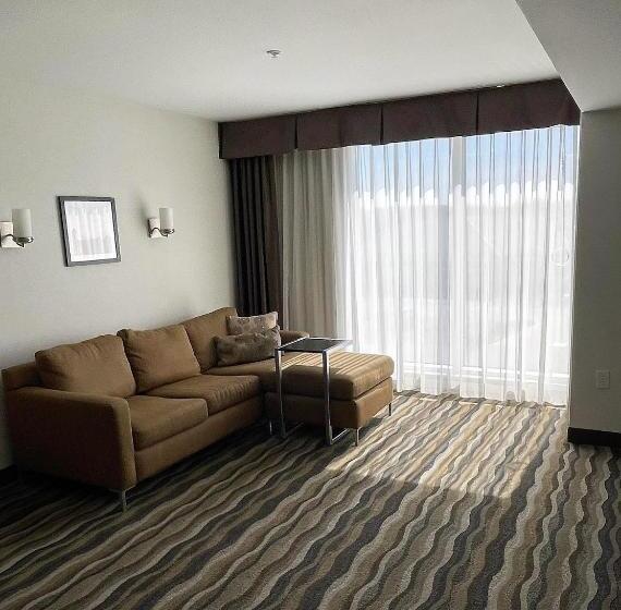 스위트, Wyndham Avon