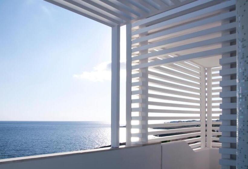 غرفة قياسية ثلاثية, Ah Premium Isola Di Pazze