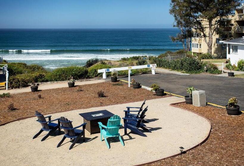 스탠다드 룸 킹사이즈 침대, Tides Oceanview Inn And Cottages