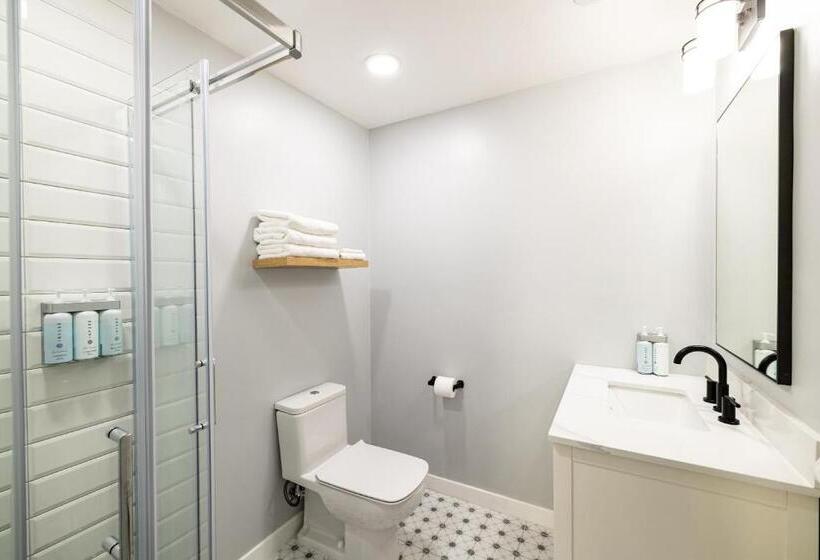 غرفة قياسية سرير كينج, Tides Oceanview Inn And Cottages