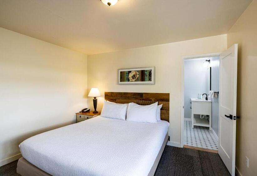 غرفة قياسية سرير كينج, Tides Oceanview Inn And Cottages