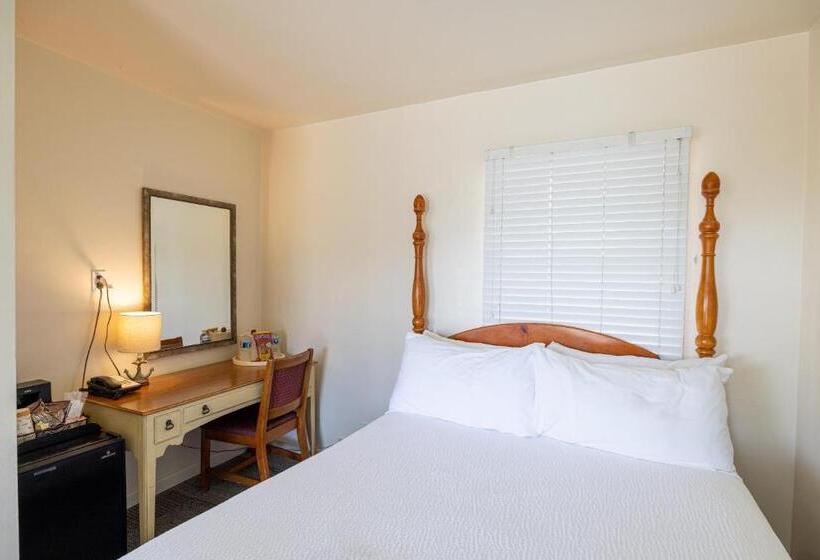 غرفة قياسية إطلالة جانبية علي البحر, Tides Oceanview Inn And Cottages