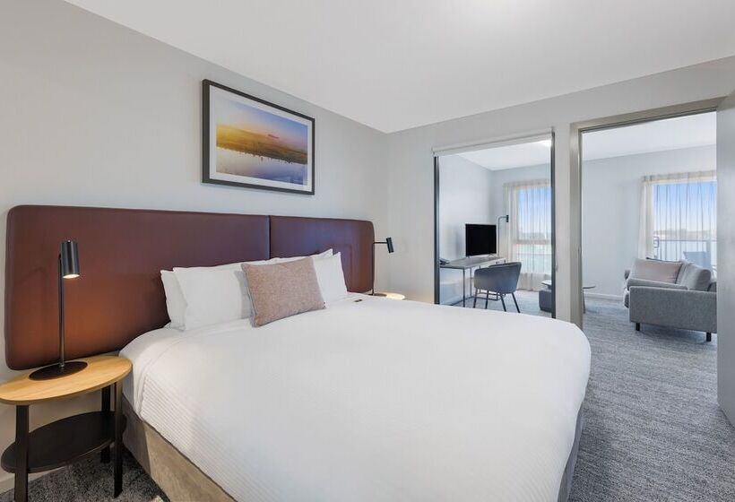 Апартаменты 1 Спальня, Quest Werribee
