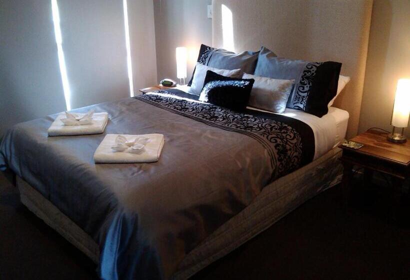 침실 2개 스위트, Sovereign Pier On The Waterways