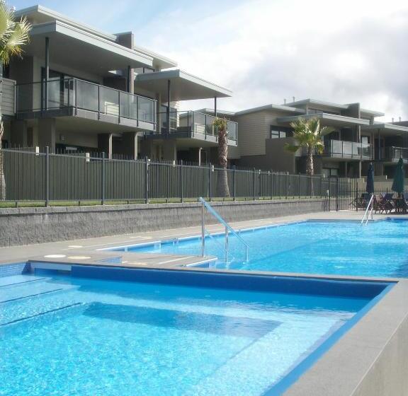 침실 3개 빌라, Sovereign Pier On The Waterways