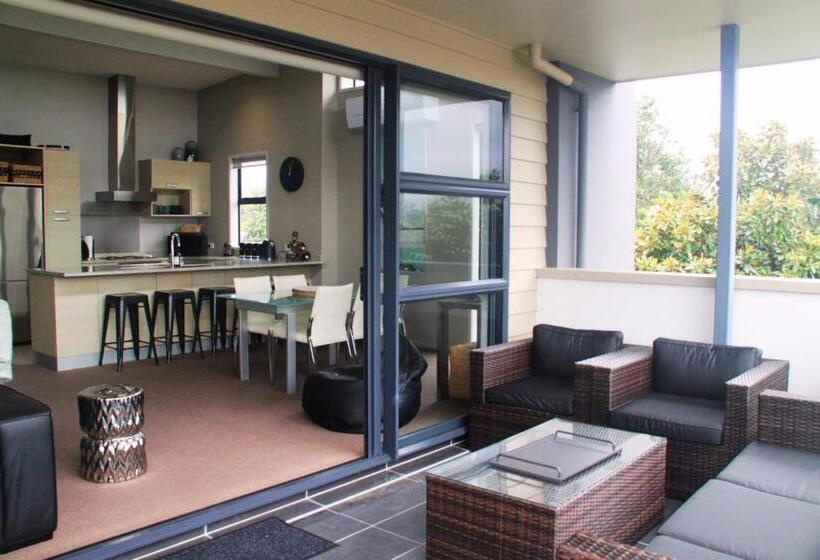 침실 3개 빌라, Sovereign Pier On The Waterways