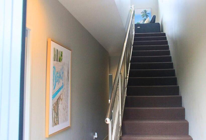 침실 3개 빌라, Sovereign Pier On The Waterways