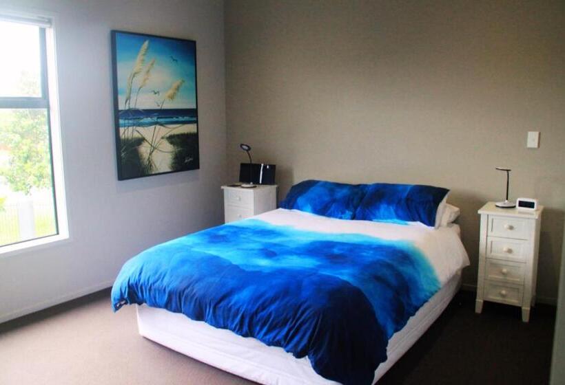 침실 3개 빌라, Sovereign Pier On The Waterways