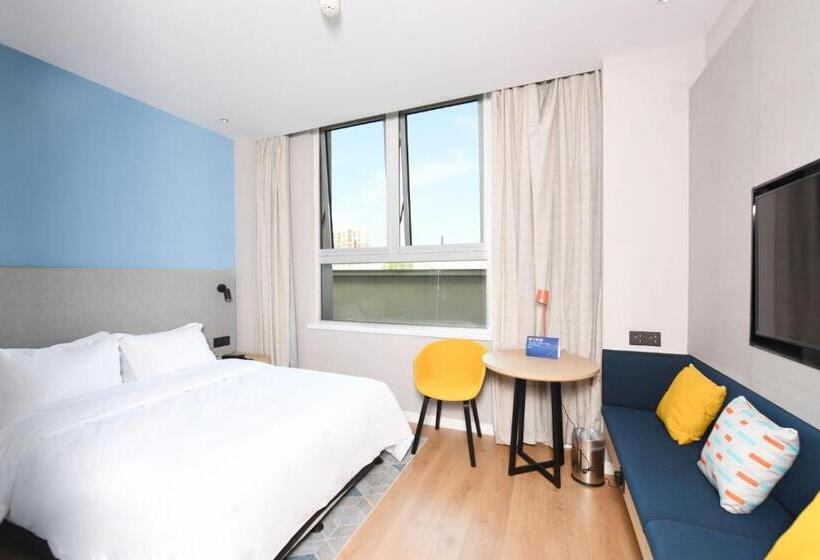 带城市景观的标准间, Holiday Inn Express Tianjin Binhai, An Ihg