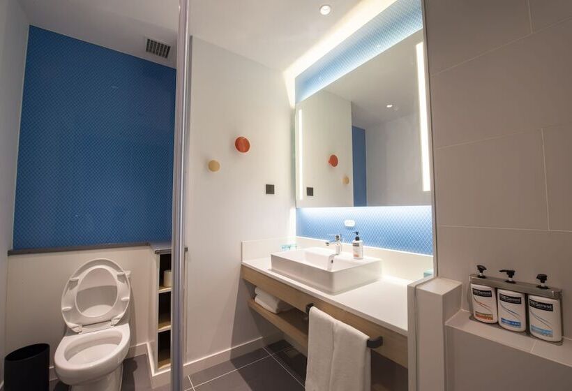 带城市景观的标准间, Holiday Inn Express Tianjin Binhai, An Ihg