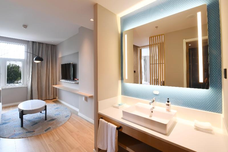 חדר סטנדרט עם מיטת קינג, Holiday Inn Express Tianjin Binhai, An Ihg