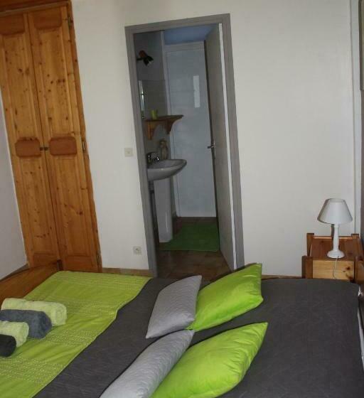 غرفة قياسية, Chambre D Hote De La Fage