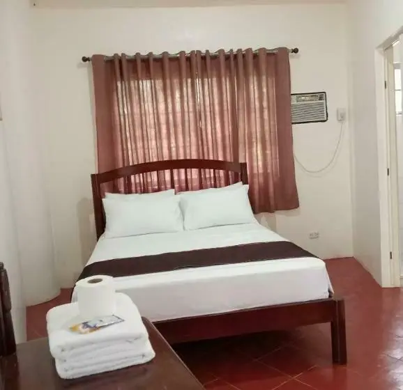 スタンダードルーム, Medellin Seaview Inn