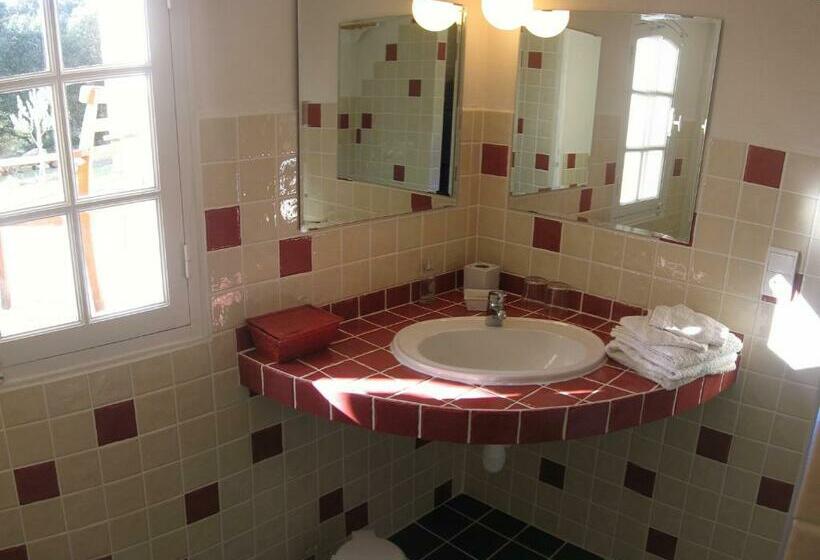 חדר סטנדרט, Pierre De Lune