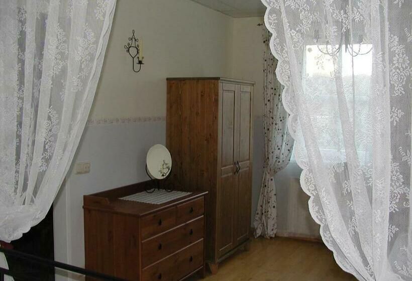 Familie Studio, Reiterbauernhof Schönlehenhof