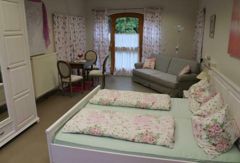 Familie Studio, Reiterbauernhof Schönlehenhof