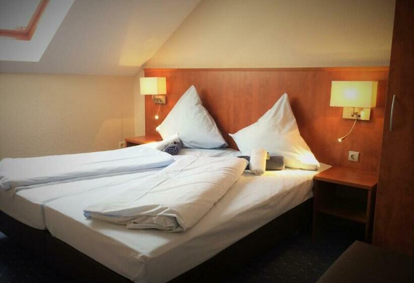 Номер Стандарт, Restaurant Braustube