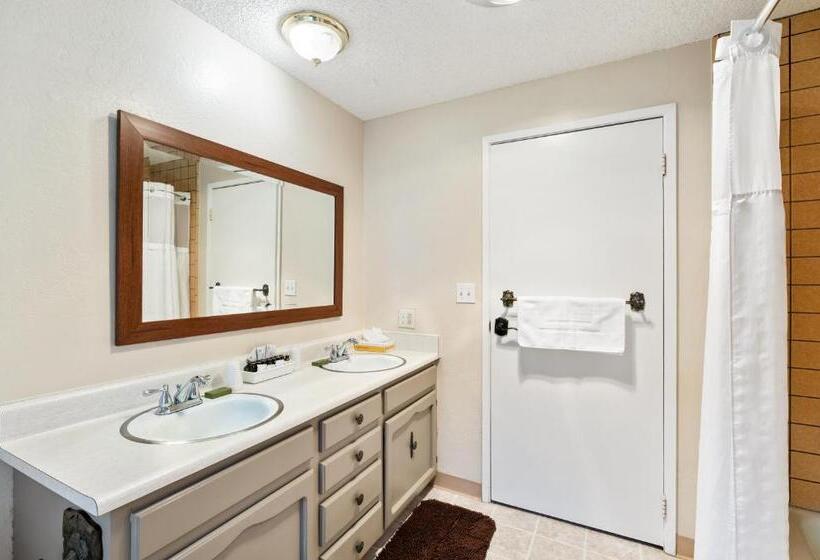 패밀리 스위트, Indian Creek Lodge